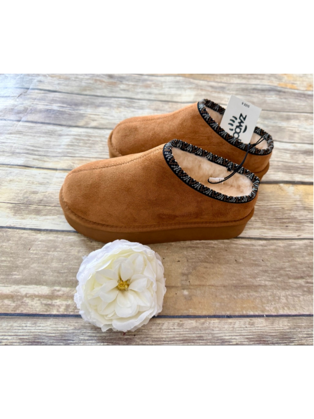 NWT CHESTNUT SLIPPERS-SIZE 6 - Picture 3 of 10